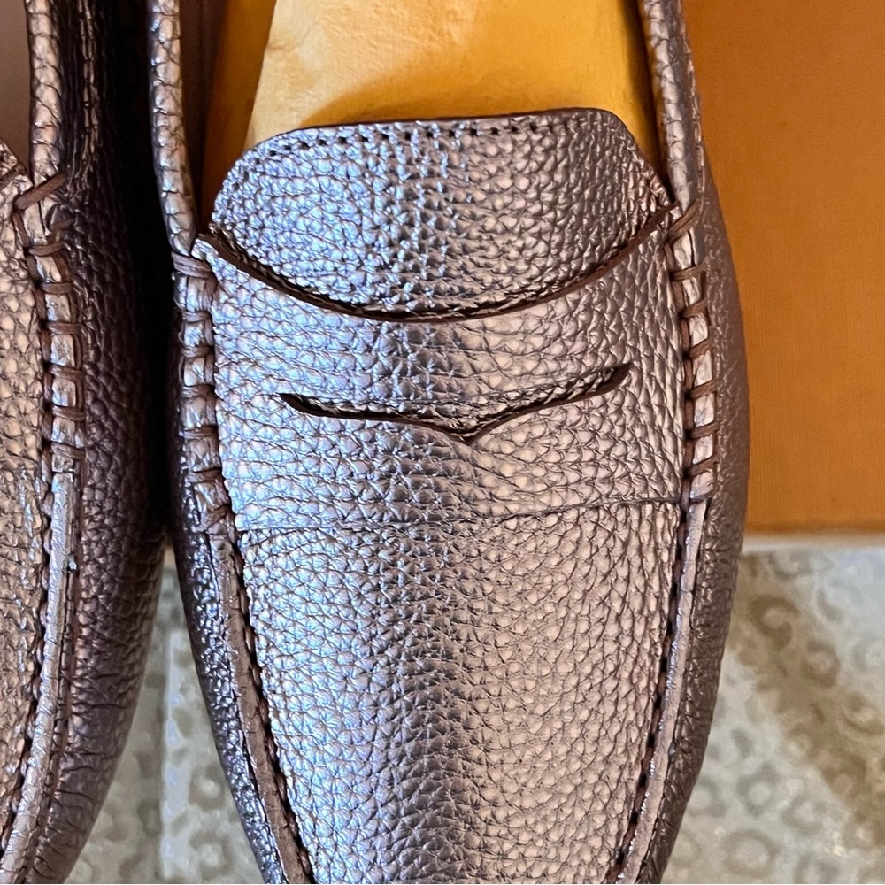TOD’s Driving moccasins. Size 39. Pebble textured leather.